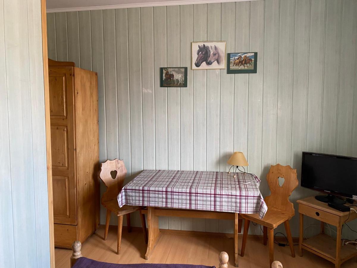 Osrodek Jezdziecki Bronkow Bed & Breakfast Dış mekan fotoğraf